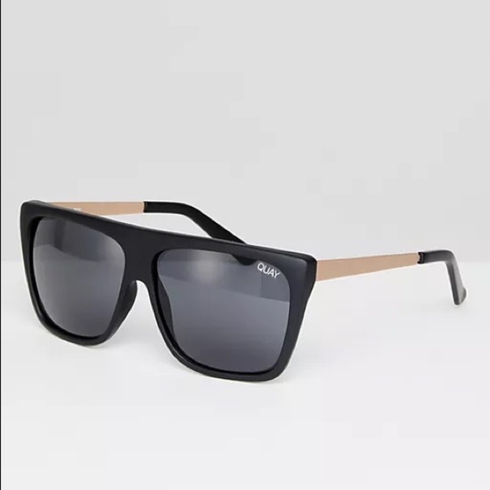 QUAY OTL II x Desi Perkins